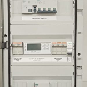QUADRI ELETTRICI AC INTERFACCIA CEI 0-21DA 025A COMPLETI DI dispositivo generale (DG)